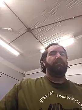 Freechat MysterBearMG on StripChat