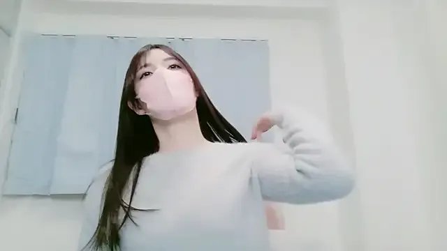 Group NANA_7 on StripChat