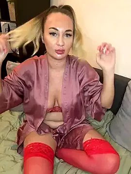 Freechat NellyExtraa on StripChat