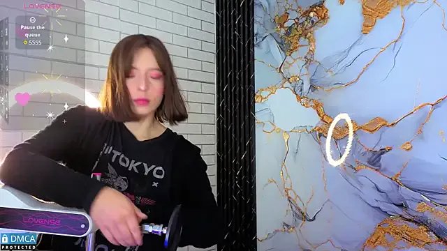 Freechat nena_cupcake_ on StripChat