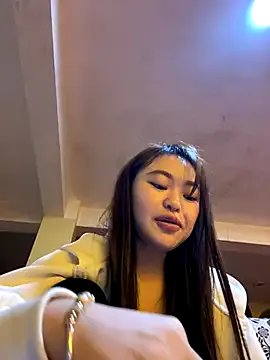 Freechat Nhi999 on StripChat