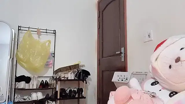 Freechat Nhi999 on StripChat