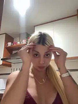 Freechat Noeliagglow on StripChat