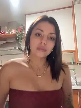 Freechat Noeliagglow on StripChat