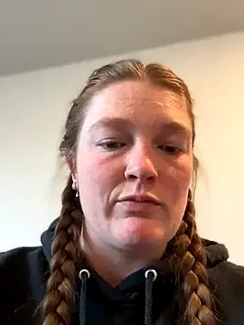 Freechat PussiesnCream_ on StripChat