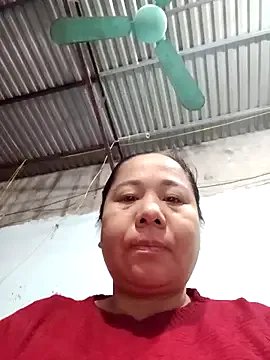 Freechat Queen-18200 on StripChat