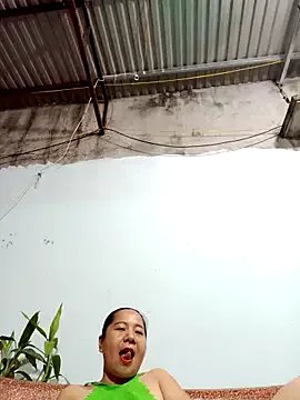 Freechat Queen-18200 on StripChat