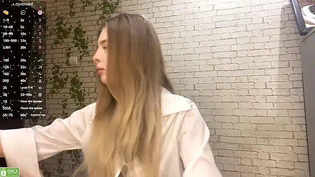 Freechat RosalindSherlock on StripChat