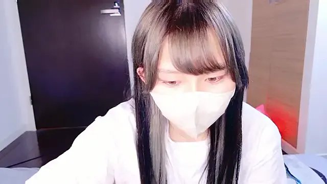 Freechat senachinnn on StripChat