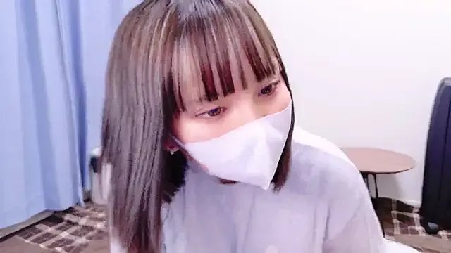 Freechat senachinnn on StripChat