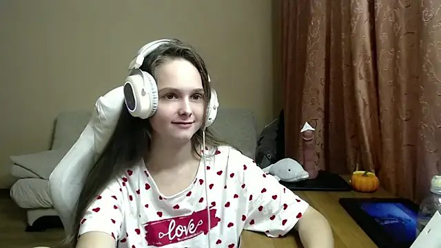 Freechat SharybbFace on StripChat