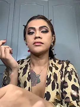 Freechat StellaStrong30 on StripChat