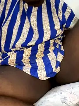 Freechat sweet18creamybigpussy on StripChat