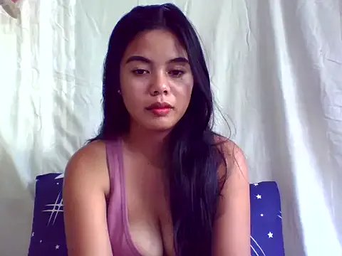 sweet_heaven00 on StripChat 