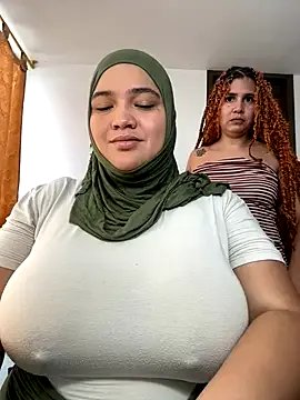 Freechat sweetmuslim01 on StripChat