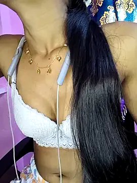 Freechat Tamil_siluku on StripChat