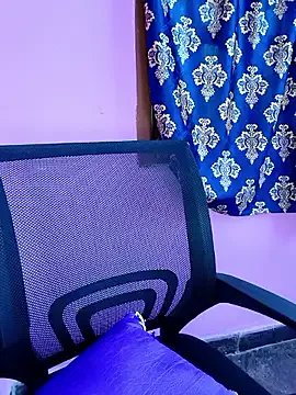 Freechat Tamil_siluku on StripChat