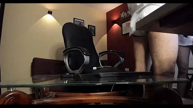 Freechat thesexlawyerx on StripChat