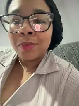 Freechat XMara on StripChat