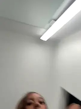 Freechat Your_Paris on StripChat