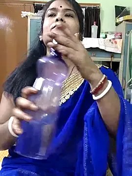 Private yoursweety09 on StripChat