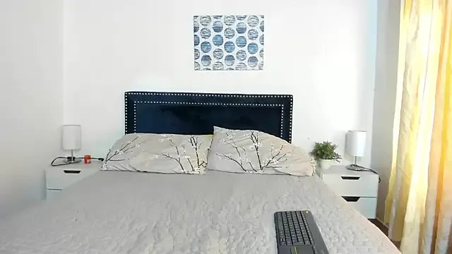 Freechat ZulyMichels on StripChat